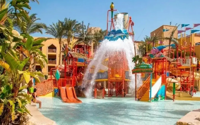 Grand Waterworld Makadi Hotel