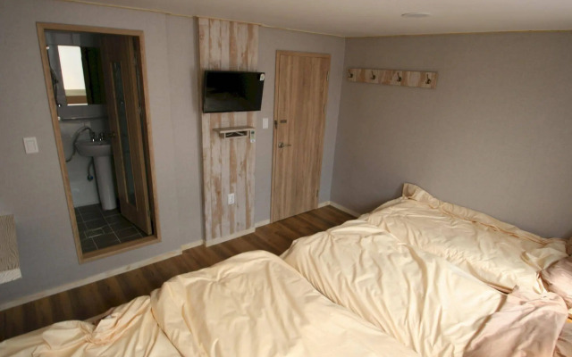 Grape Garden House - Hostel