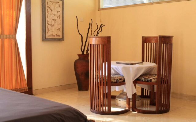 Villa Agung Beach Inn
