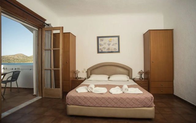 Elounda Alikes Suites & Studios