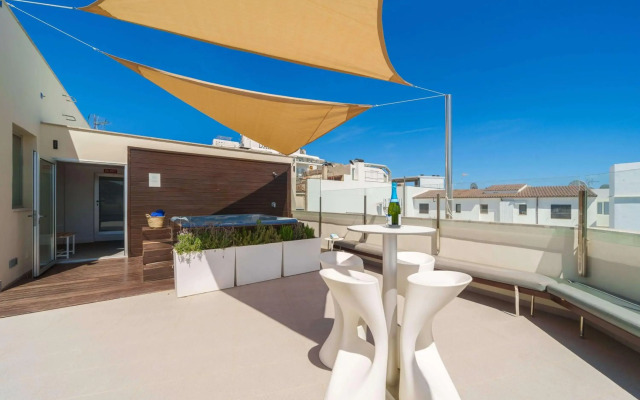 Mar Calma Hotel