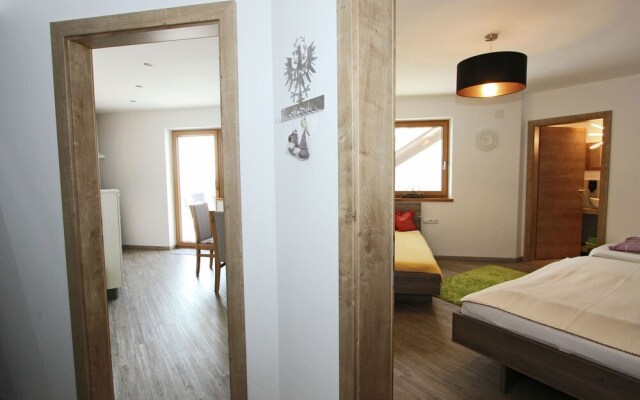 Hilltop Apartment in Hart im Zillertal near Ski Area