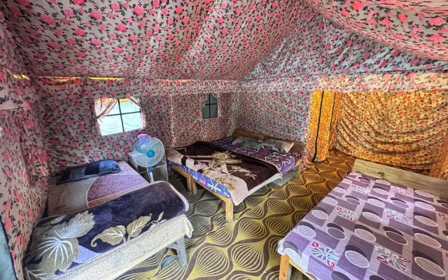 The Gazzaar Riverside camp