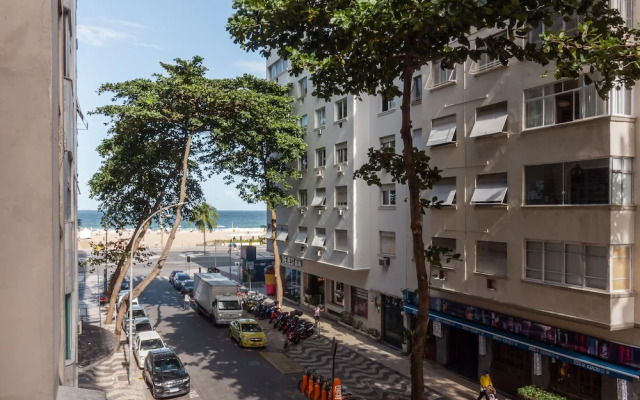 2 Minutes From Copacabana Beach D302