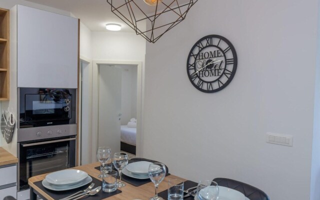 Awesome apartment in Split with WiFi and 2 Bedrooms
