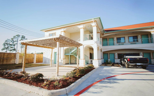 Americas Best Value Inn and Suites IAH Airport North