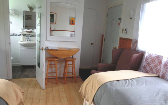 Motel Des Deux Lacs Inc