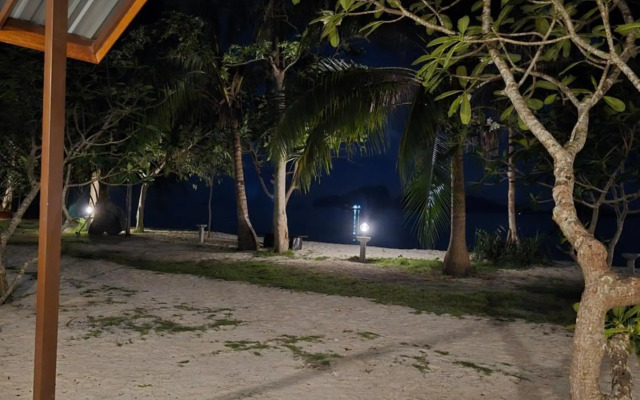 Kradan Beach Resort