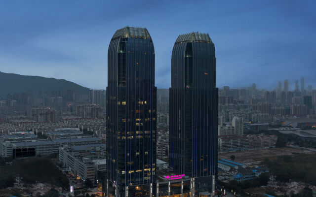 Crowne Plaza Wuxi Taihu, an IHG Hotel