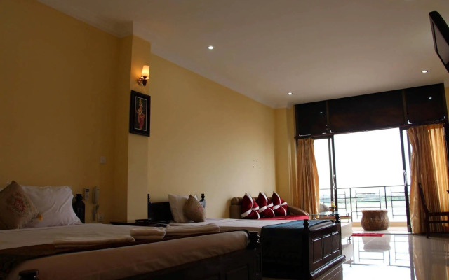 4 Rivers Hotel