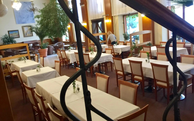 Hotel Grand Matej