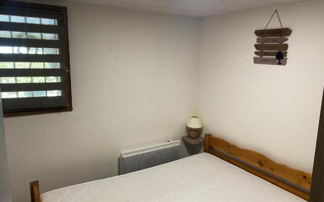 Maison de 2 chambres avec jardin clos a Leucate