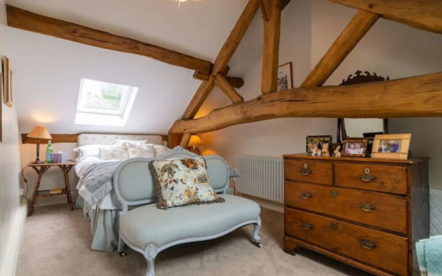 Charming 3-bed House in Halifax w/ Private Garden