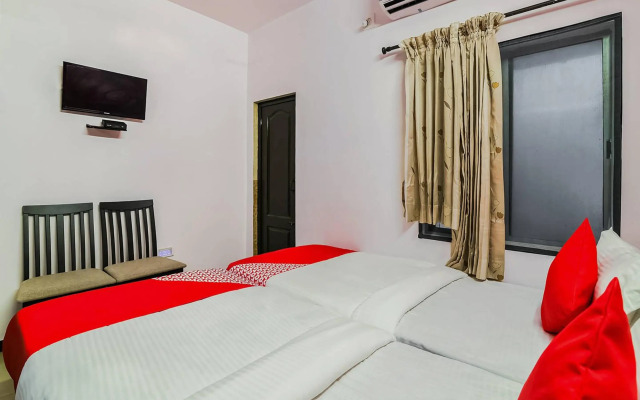 Flagship 74267 Hotel Maruthi Gandhi Park