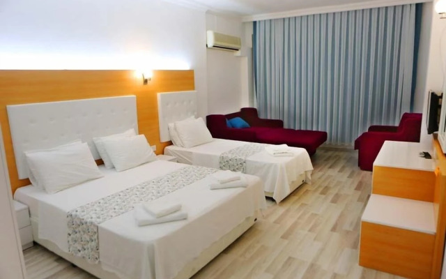Ugur Hotel