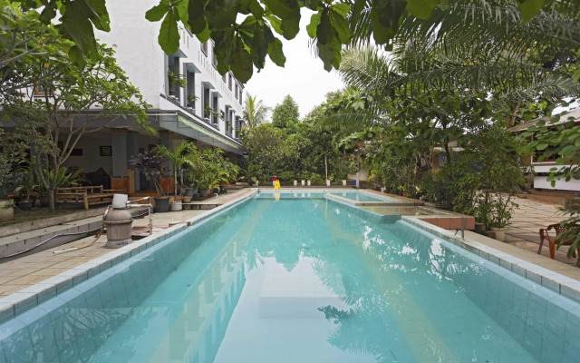 RedDoorz @ Tanah Baru Depok