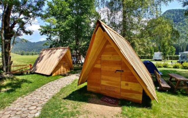 Cvet gora - Camping, Glamping and Accomodations