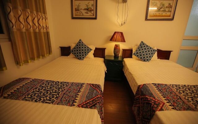Next 68 Hostel