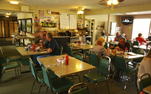 Canadas Best Value Inn & Suites Kamloops