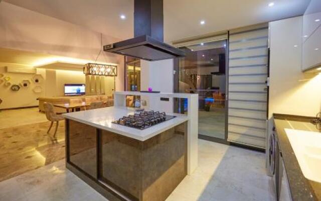 Villa Unlimited