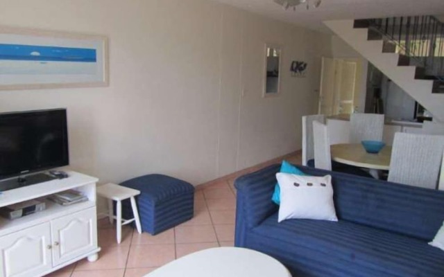 16 Mallorca Umdloti beach front Magic