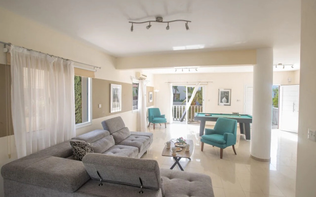 Villa Josie, Modern 3Bdr Ayia Napa Villa With Pool