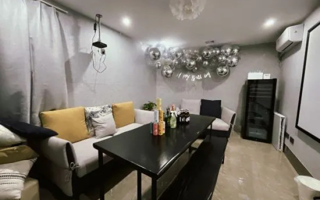 Jinxixuan Holiday Home (Shanghai International Tourism Resort)