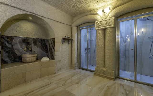 Helen Cave Suites