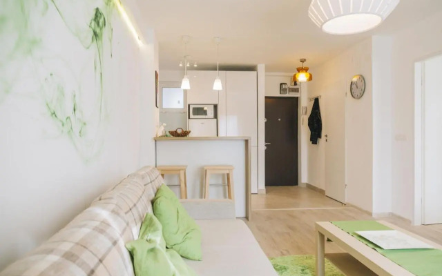Central Old City Apartment