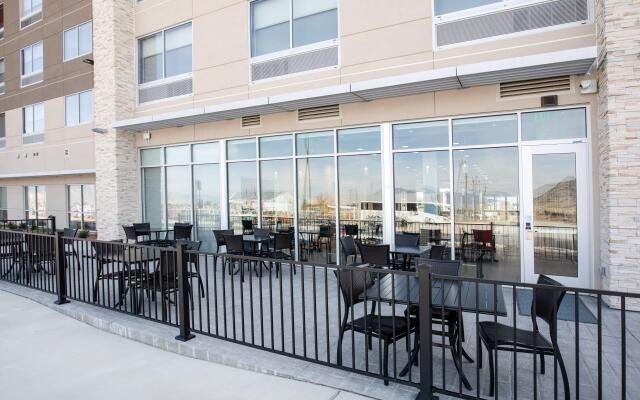 Holiday Inn Express & Suites Ely by IHG