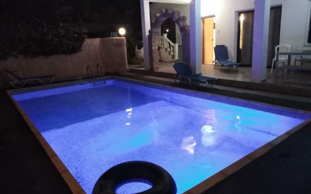 Coral Garden Villa !!