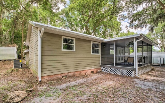 Cozy Ocala Home w/ Porch < 1 Mi to Downtown!