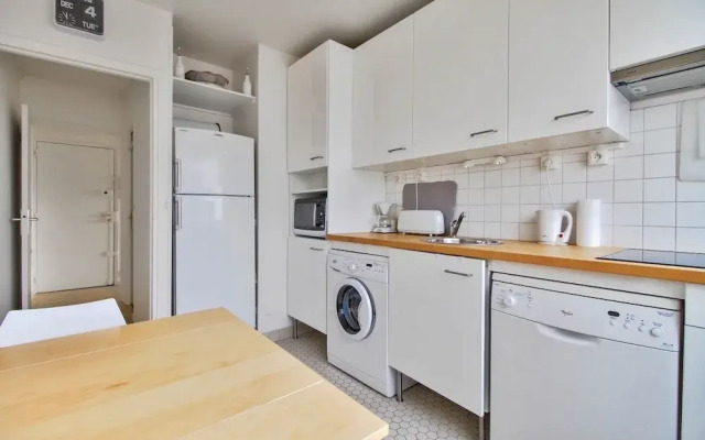 Nice 2 rooms with Patio - Effeil Tower close by