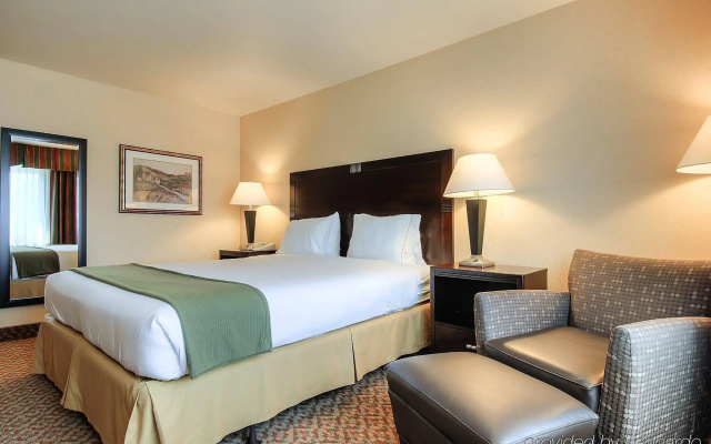 Holiday Inn Express Temecula by IHG