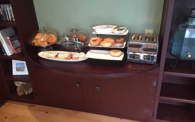 The Inn Above Oak Creek