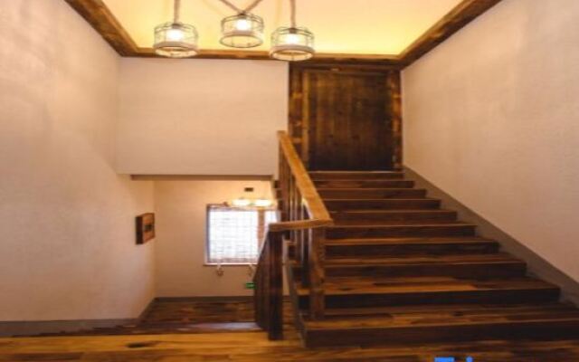 Rooftop Flower Stream Ink B&B