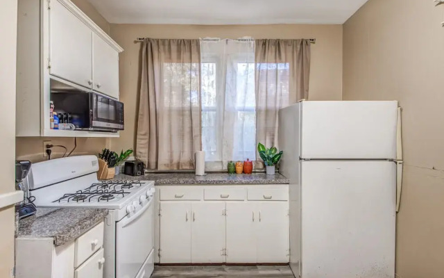 Bluemoon Bungalow 2 Units