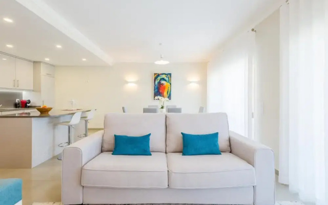 Casa Estrella at Bayview Village