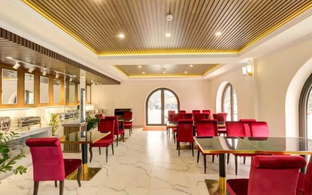 Heaven Gate Hotel O Quy Ho