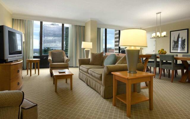 DoubleTree by Hilton Hartford Downtown