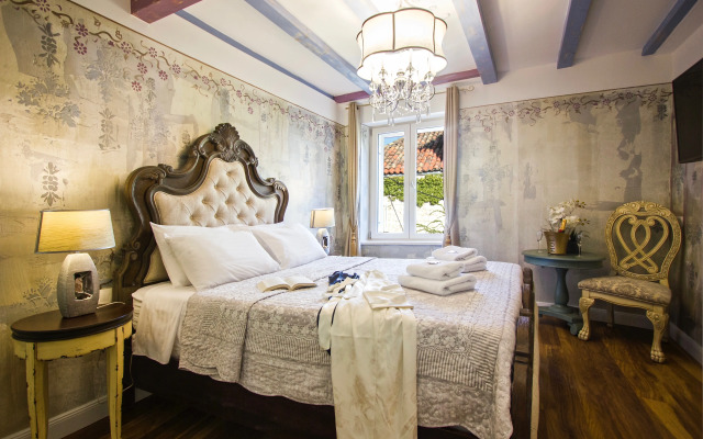 Plaza Marchi Old Town - MAG Quaint & Elegant Boutique Hotels