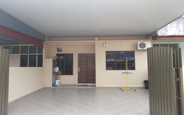 Woolley Ipoh Garden Homestay