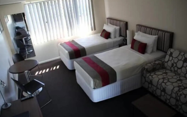 Tropixx Motel & Restaurant