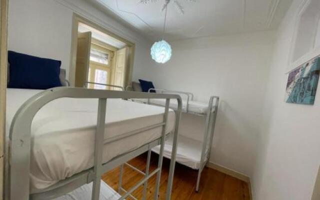 7 Seas 3 Hostel