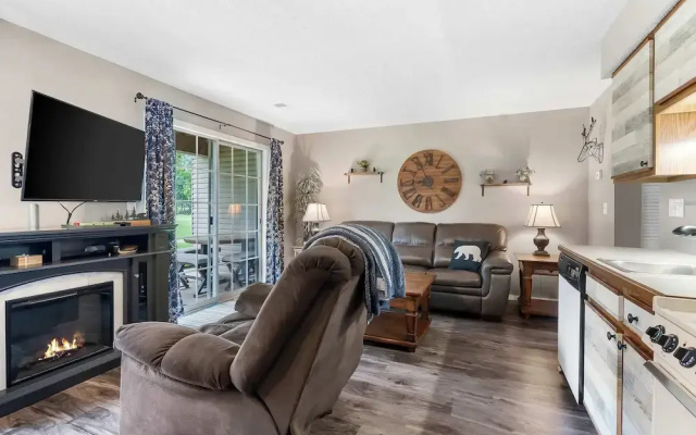 Fallcreek Haven - A Chic Retreat