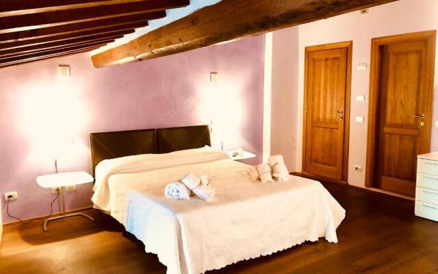 Room in Guest Room - La Dimora nel Corso
