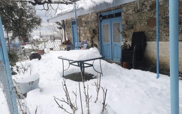 Holiday House Prodromos