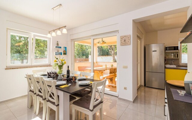 Stunning Home in Pula With 4 Bedrooms and Wifi