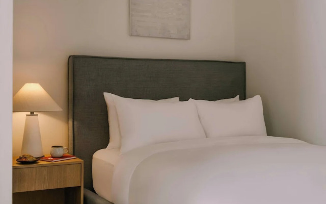 Sonder by Marriott Bonvoy Apollon Apartments Old Montreal