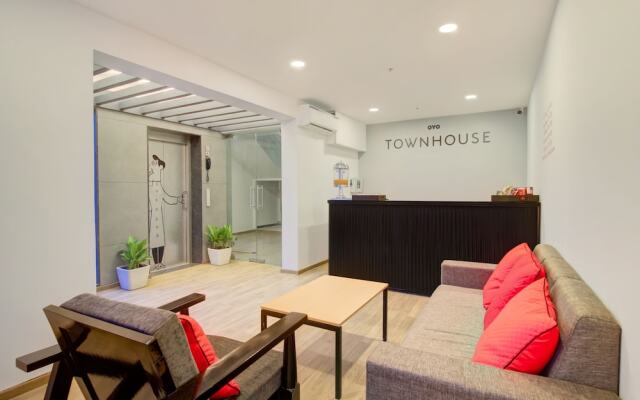 OYO Townhouse 177 Balewadi